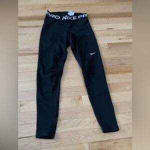 Nike Woman’s Pro 365 Leggings